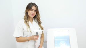 especialista estética en depilación láser